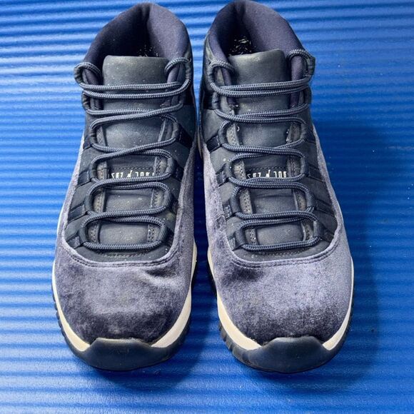Size 7- Women’s Nike Jordan 11 Retro Midnight Navy 2022 AR0715-441 GS 5.5Y - Picture 4 of 7